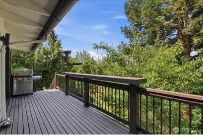 631 84th Avenue NE, Medina, WA 98039 - Photo 25