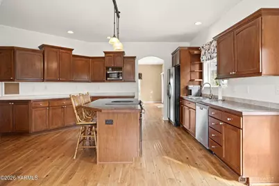 11601 Marble Court, Yakima, WA 98908 - Photo 7