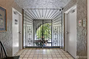 610 Aloha St, Seattle, WA 98109 - Photo 23