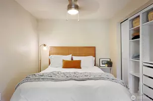 610 Aloha St, Seattle, WA 98109 - Photo 15
