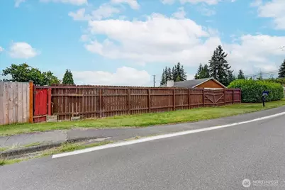 9125 48th Drive NE, Marysville, WA 98270 - Photo 23