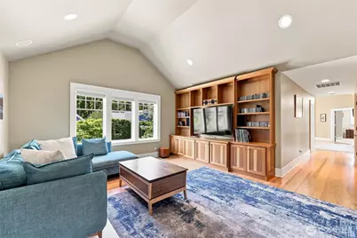 9223 Allens Cove Lane NE, Bainbridge Island, WA 98110 - Photo 21