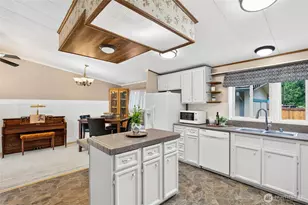 19024 2nd St E, Lake Tapps, WA 98391 - Photo 9