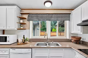 19024 2nd St E, Lake Tapps, WA 98391 - Photo 7
