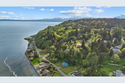 3697 Driftwood Drive, Clinton, WA 98236 - Photo 25