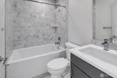 3219 Fuhrman Avenue E, Seattle, WA 98102 - Photo 21