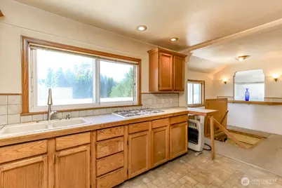 24925 20th Avenue S, Des Moines, WA 98198 - Photo 17