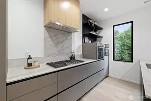 11340 23rd Ave NE, Seattle, WA 98125 - Photo 9