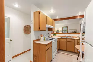 5470 Taylor Ave NE, Bainbridge Island, WA 98110 - Photo 15