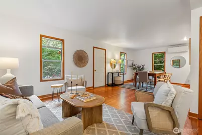 5470 Taylor Avenue NE, Bainbridge Island, WA 98110 - Photo 9