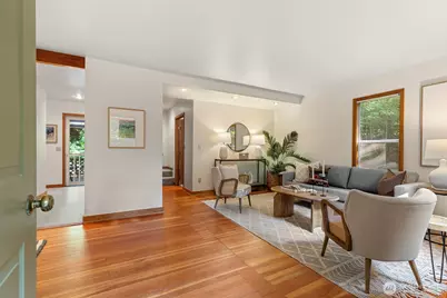 5470 Taylor Avenue NE, Bainbridge Island, WA 98110 - Photo 5