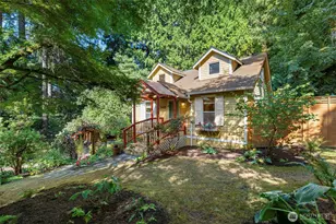 5470 Taylor Ave NE, Bainbridge Island, WA 98110 - Photo 3