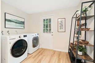 1115 Wildwood Blvd SW, Issaquah, WA 98027 - Photo 11