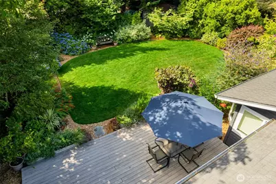 12617 NE 5th Street, Bellevue, WA 98005 - Photo 25