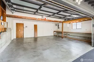 12617 NE 5th St, Bellevue, WA 98005 - Photo 27