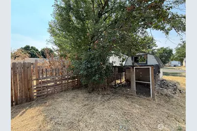 115 W 2nd Street, Waitsburg, WA 99361 - Photo 17