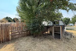 115 W 2nd St, Waitsburg, WA 99361 - Photo 17