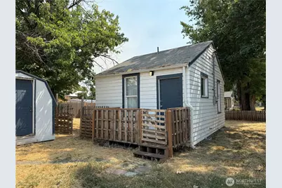 115 W 2nd Street, Waitsburg, WA 99361 - Photo 9