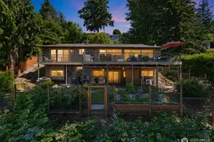 314 Morey Ave, Bellingham, WA 98225 - Photo 1