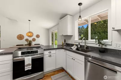22005 78th Place W, Edmonds, WA 98026 - Photo 13