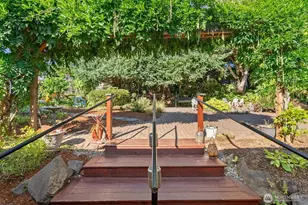 12116 Shorewood Dr SW, Burien, WA 98146 - Photo 27