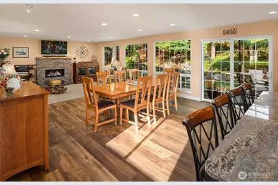 27426 208th Avenue SE, Maple Valley, WA 98038 - Photo 11