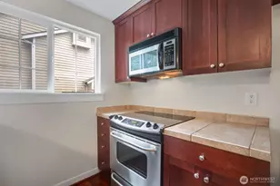 1843 S 286th Ln, Federal Way, WA 98003 - Photo 11