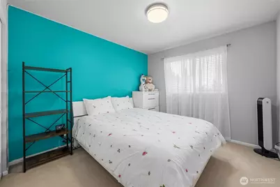 16901 Woodside Drive SE, Renton, WA 98058 - Photo 17