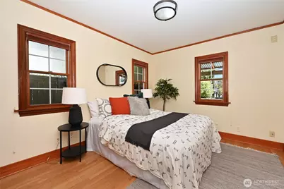 8046 18th Avenue NW, Seattle, WA 98117 - Photo 7