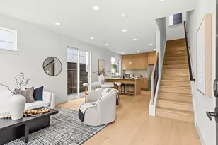 4326 Woodlawn Ave N, Seattle, WA 98103 - Photo 7