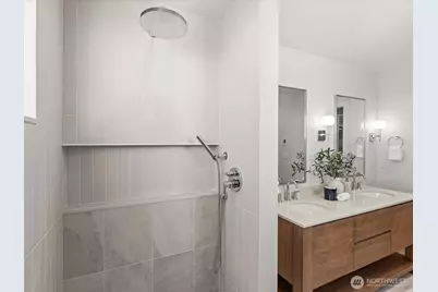 4326 Woodlawn Avenue N #B, Seattle, WA 98103 - Photo 19
