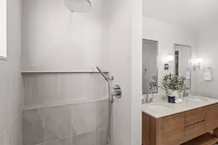 4326 Woodlawn Ave N, Seattle, WA 98103 - Photo 19