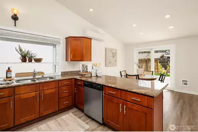 15012 132nd Avenue SE, Renton, WA 98058 - Photo 13