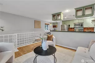 952 N 35th St, Seattle, WA 98103 - Photo 17