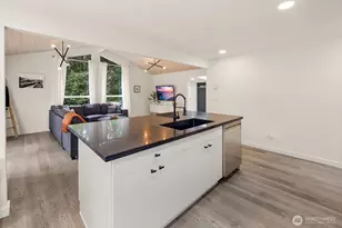 11132 Country Club Dr, Anderson Island, WA 98303 - Photo 13