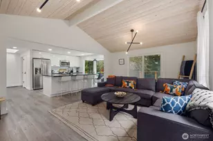 11132 Country Club Dr, Anderson Island, WA 98303 - Photo 5