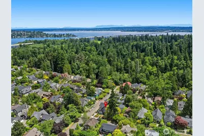 1970 25th Avenue E, Seattle, WA 98112 - Photo 35