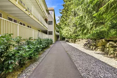 10203 47th Avenue SW #B8, Seattle, WA 98146 - Photo 27