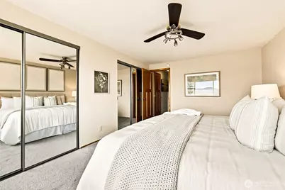 10203 47th Avenue SW #B8, Seattle, WA 98146 - Photo 15