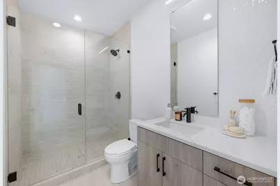 4219 51st Avenue S, Seattle, WA 98118 - Photo 17