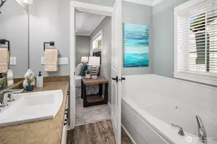 22534 NE Alder Crest Ln, Redmond, WA 98053 - Photo 11