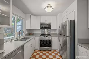 12086 NE 137th Ct, Kirkland, WA 98034 - Photo 11