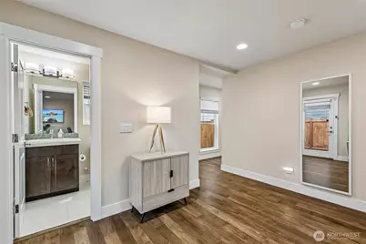 19729 Meridian Place W, Bothell, WA 98012 - Photo 17