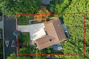 2202 Sahalee Dr E, Sammamish, WA 98074 - Photo 37