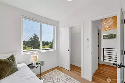 12038 N Park Avenue N, Seattle, WA 98133 - Photo 19