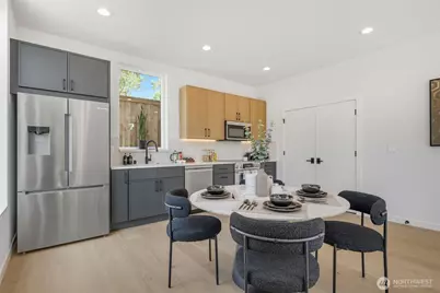 4219 51st Avenue S #B, Seattle, WA 98118 - Photo 9