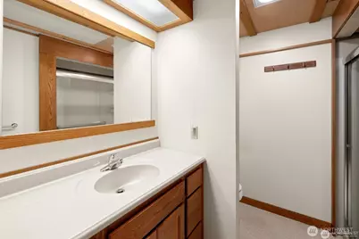 7821 East Side Drive NE, Tacoma, WA 98422 - Photo 19