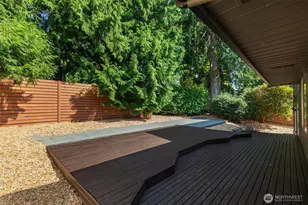 11228 108th Ave NE, Kirkland, WA 98033 - Photo 35