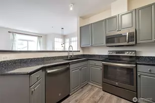 17656 134th Ln SE, Renton, WA 98058 - Photo 3