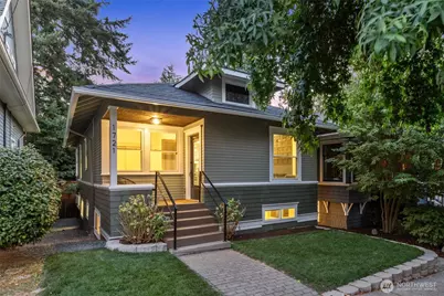 1721 3rd Avenue N, Seattle, WA 98109 - Photo 1